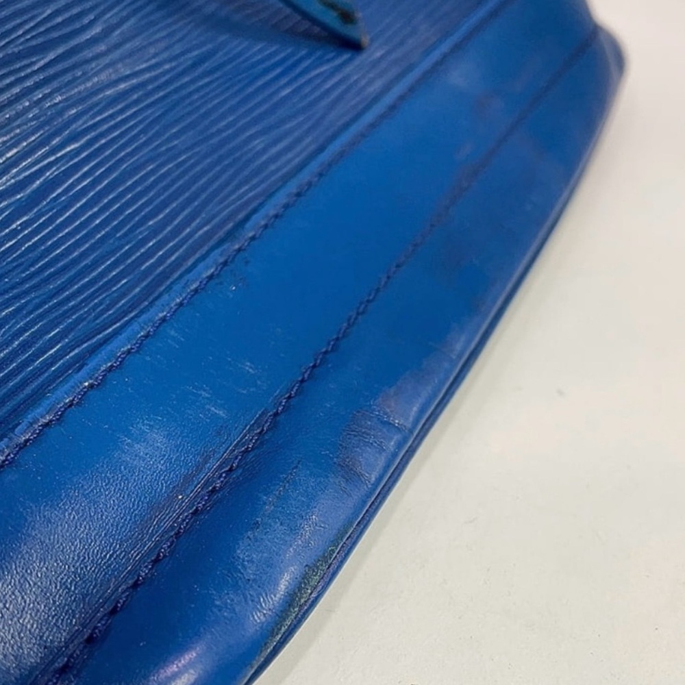 💙 💯Authentic LOuis Vuitton Blue Epi Noe GM 💙 - Picture 4 of 14